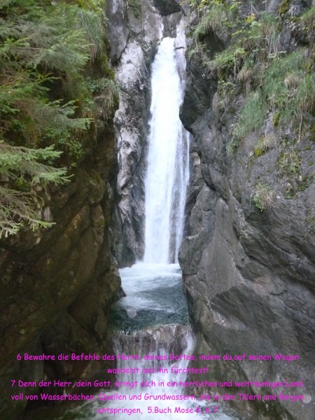 Datei:Wasserfall Bibelstelle.jpg